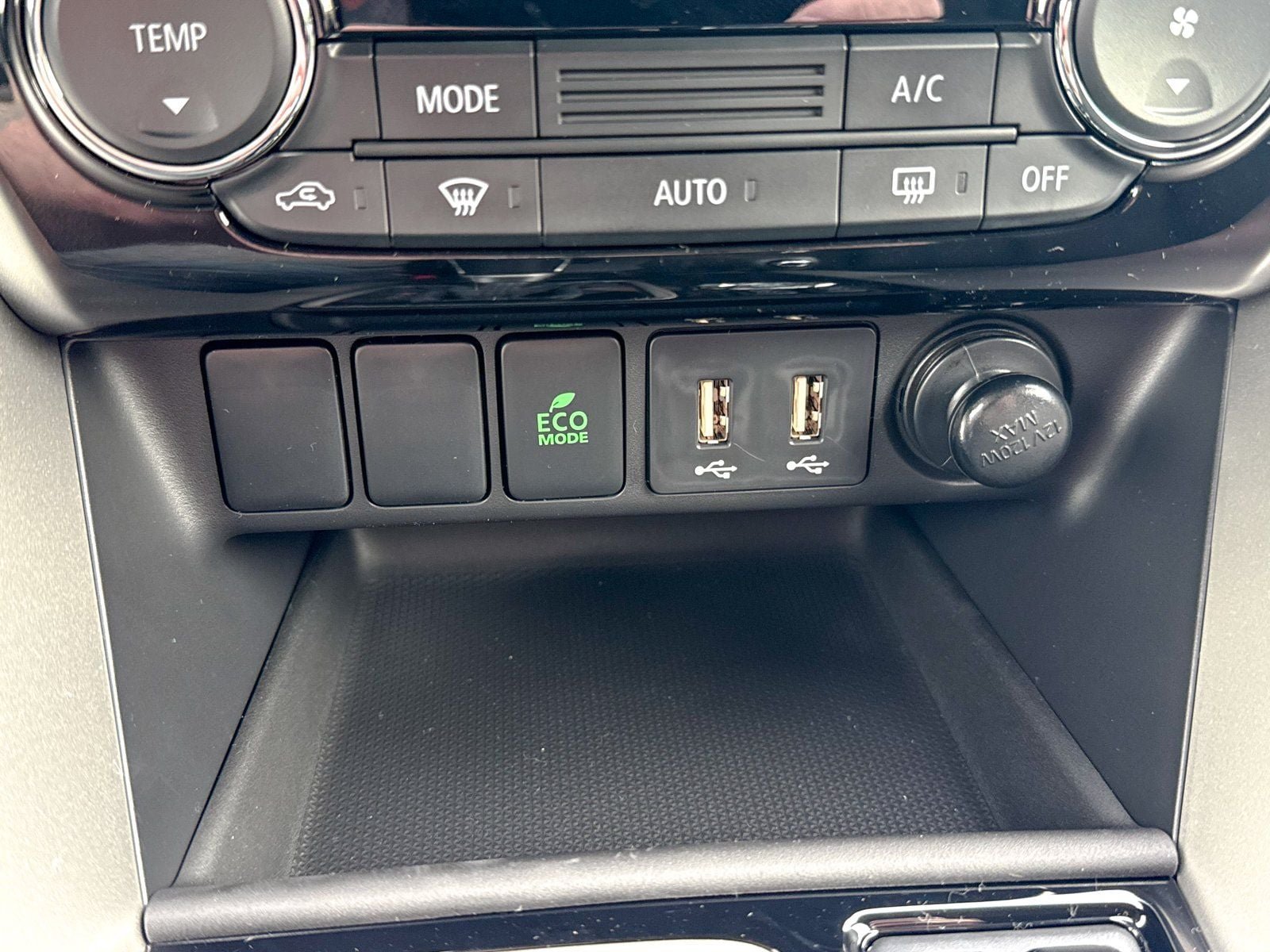 New 2026 Mitsubishi Eclipse Cross LE AWD/4WD image 37