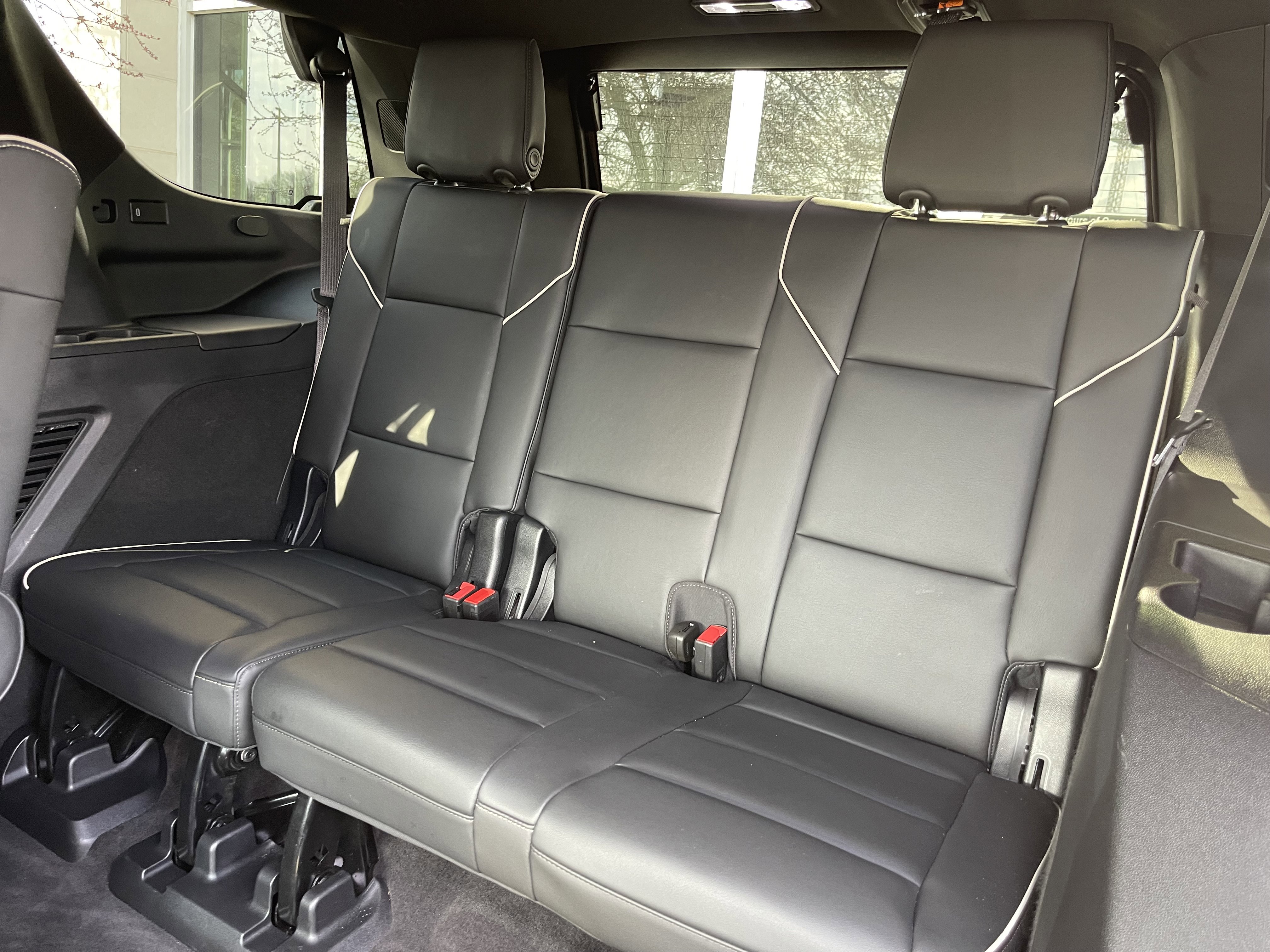 Used 2023 Cadillac Escalade Premium Luxury AWD/4WD image 21