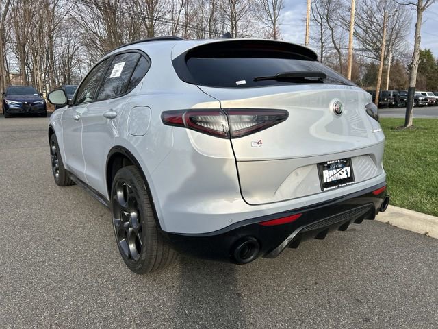 New 2026 Alfa Romeo Stelvio Sprint w/ Convenience Package AWD/4WD image 6