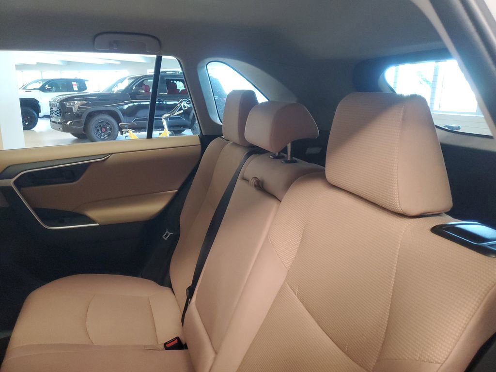 Used 2024 Toyota RAV4 LE image 12