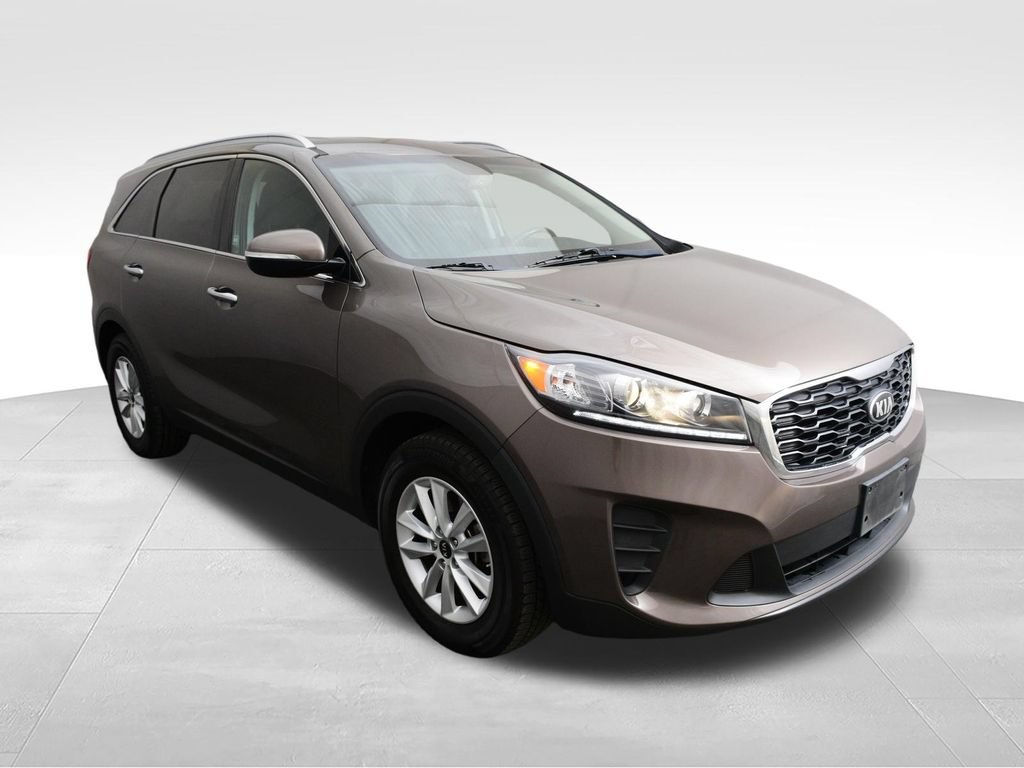 Used 2019 Kia Sorento FWD w/ LX Convenience Package image 3