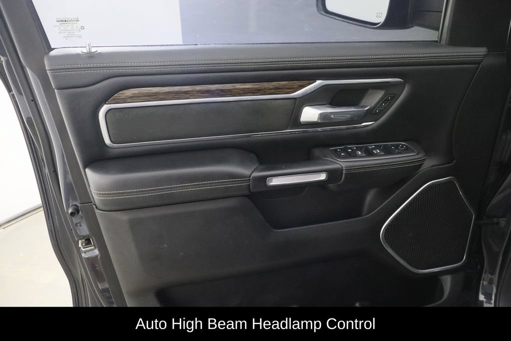 Used 2019 RAM 1500 Laramie AWD/4WD image 11