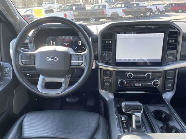 Used 2022 Ford F150 Lariat image 16