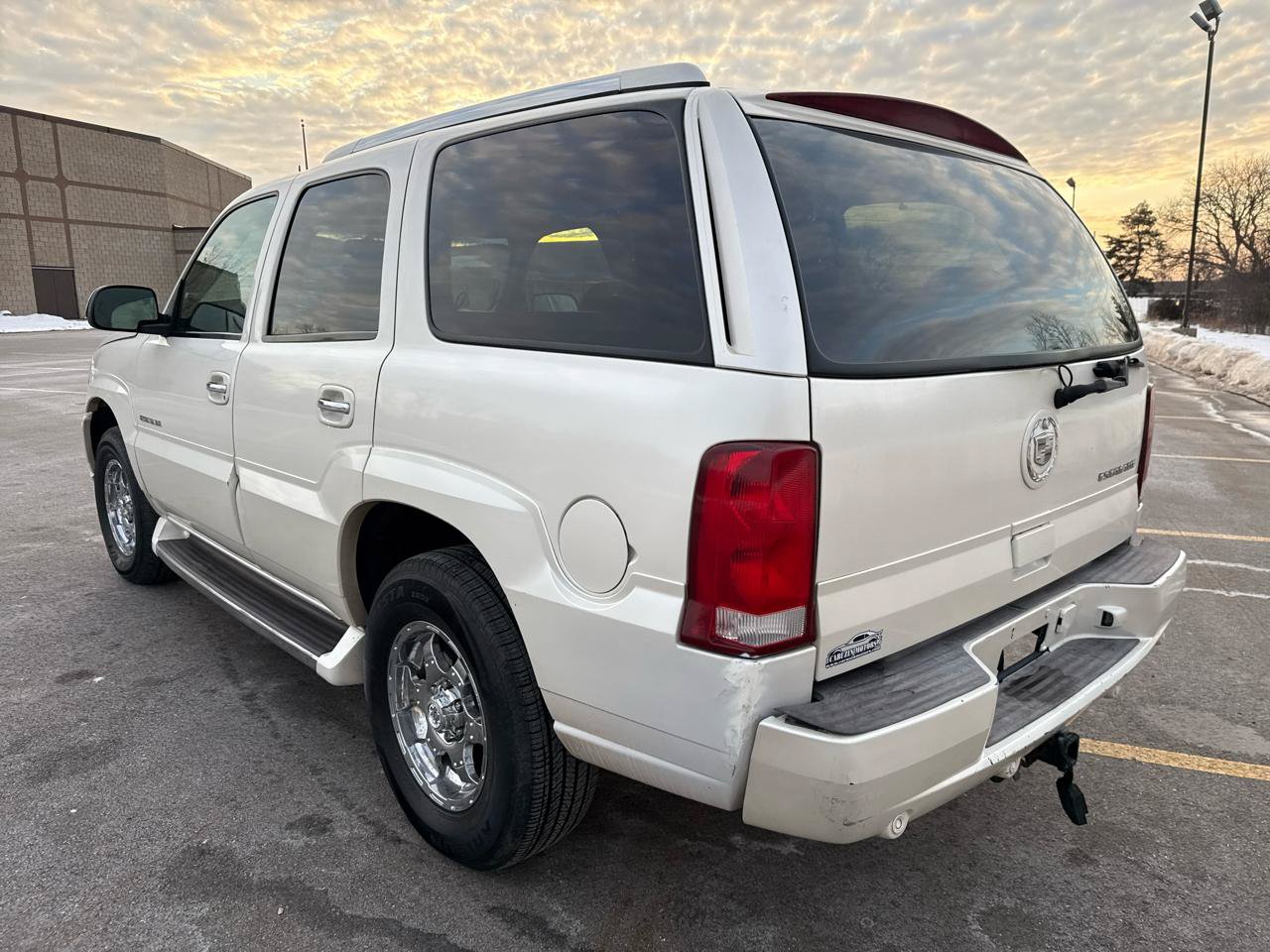 Used 2003 Cadillac Escalade AWD w/ Marketing Vehicle Package image 7