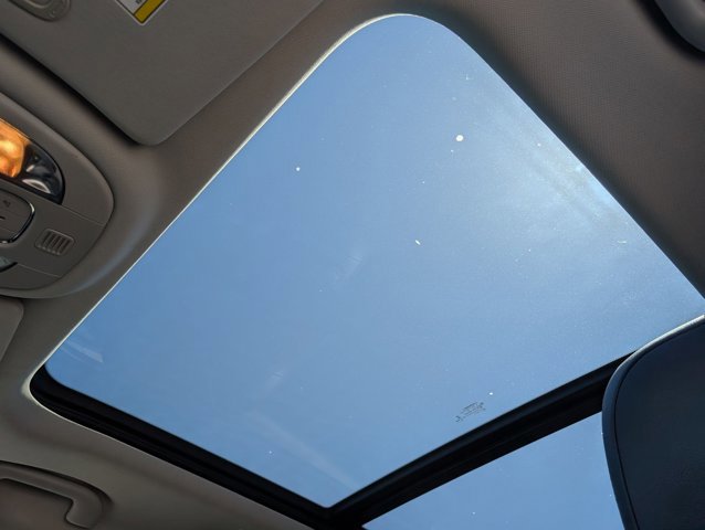 Used 2021 Jeep Compass Latitude w/ Sun and Sound Group image 17