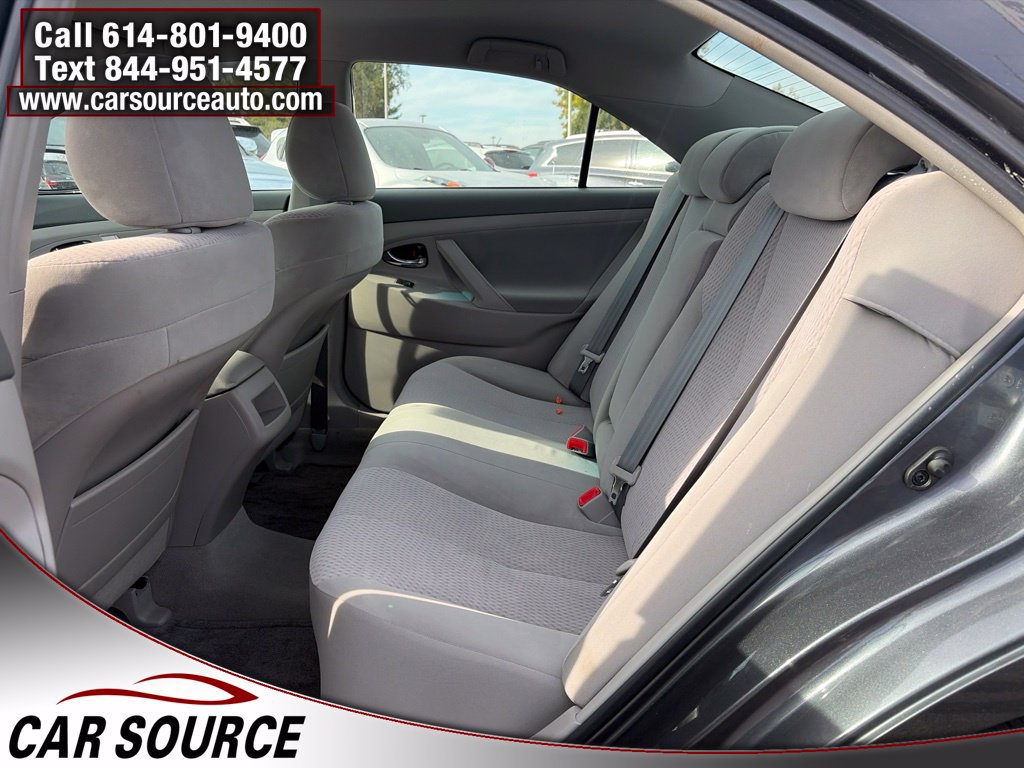 Used 2011 Toyota Camry LE FWD image 19