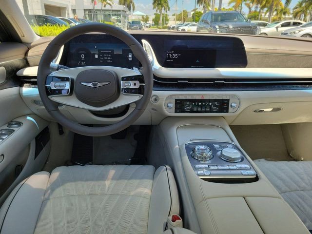 Used 2025 Genesis G90 3.5T image 14