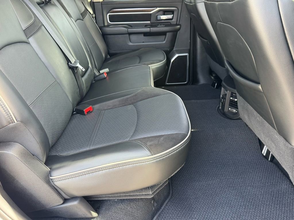 Used 2024 RAM 2500 Laramie AWD/4WD image 18