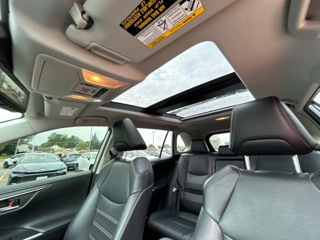 Used 2019 Toyota RAV4 Limited w/ Advanced Technology Package AWD/4WD image 37