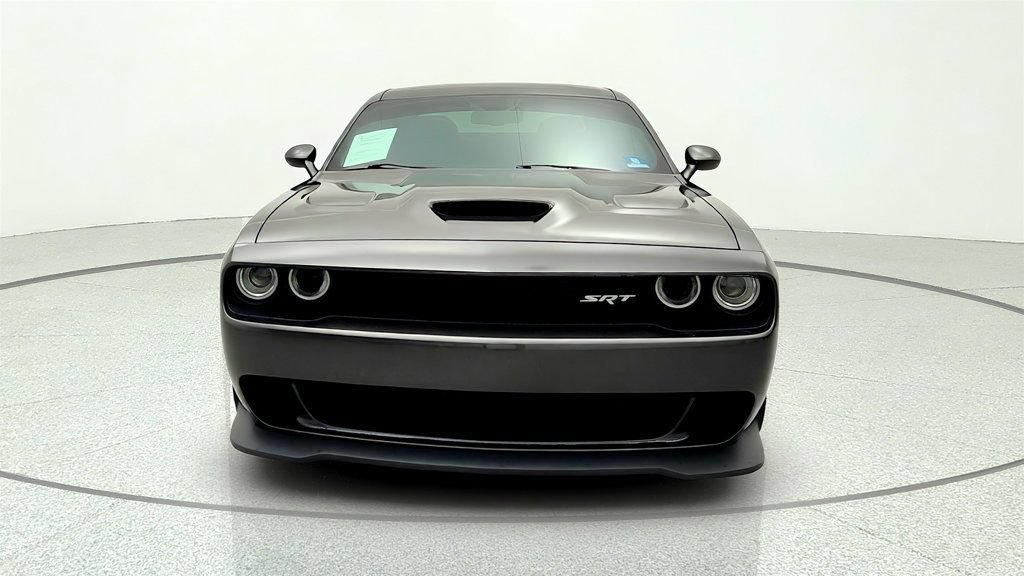 Used 2016 Dodge Challenger SRT Hellcat RWD image 2