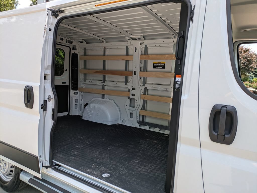 Used 2025 RAM ProMaster 2500 w/ U-Haul Equipment Group FWD image 28