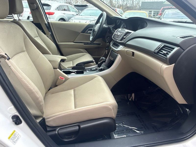 Used 2015 Honda Accord LX image 17