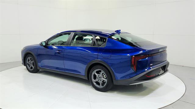Used 2025 Kia K4 LXS image 6