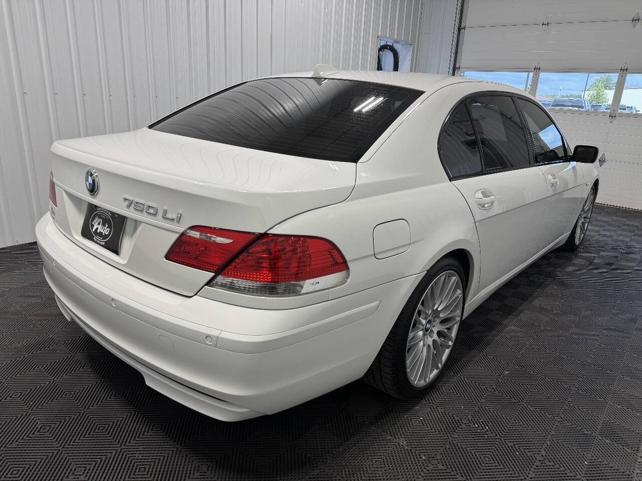 Used 2008 BMW 750Li RWD image 3