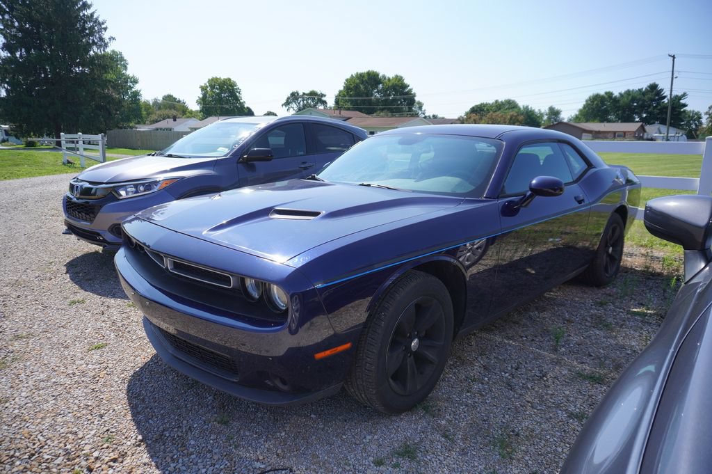 Used 2015 Dodge Challenger SXT