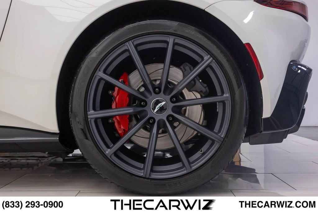 Used 2019 Aston Martin V8 Vantage Coupe RWD image 14
