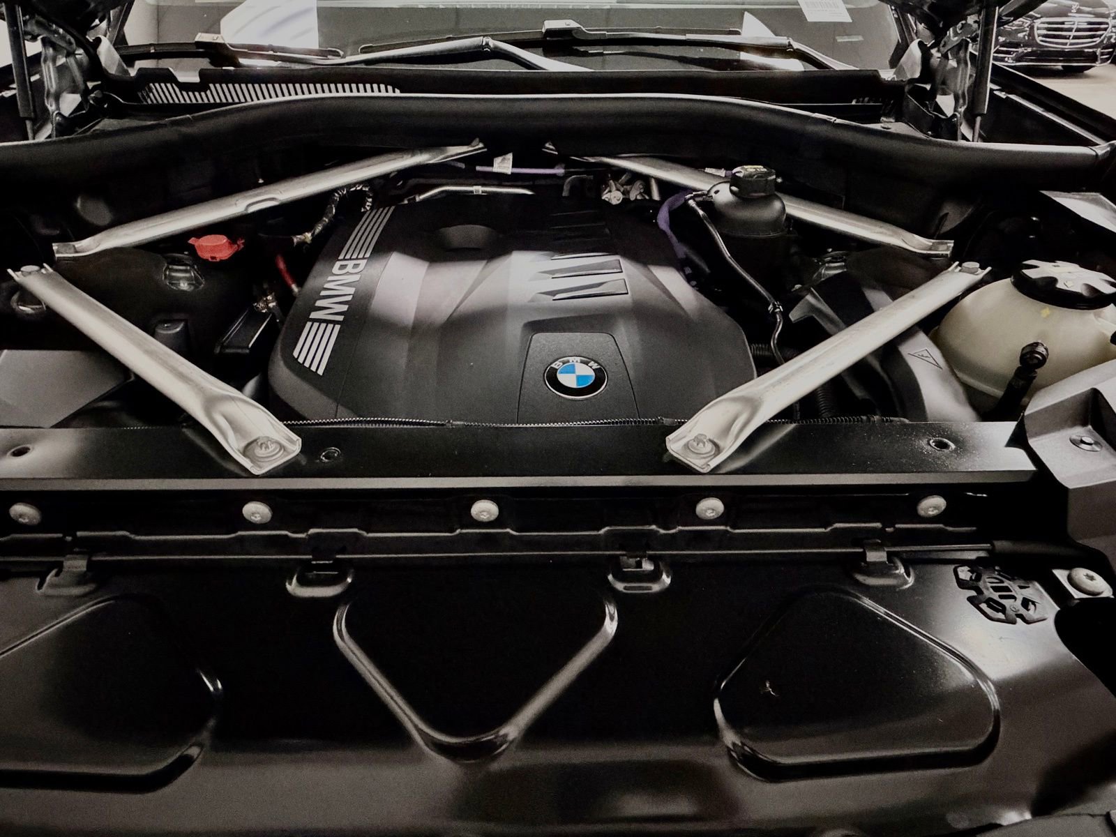 Used 2023 BMW X7 xDrive40i w/ M Sport Package image 38