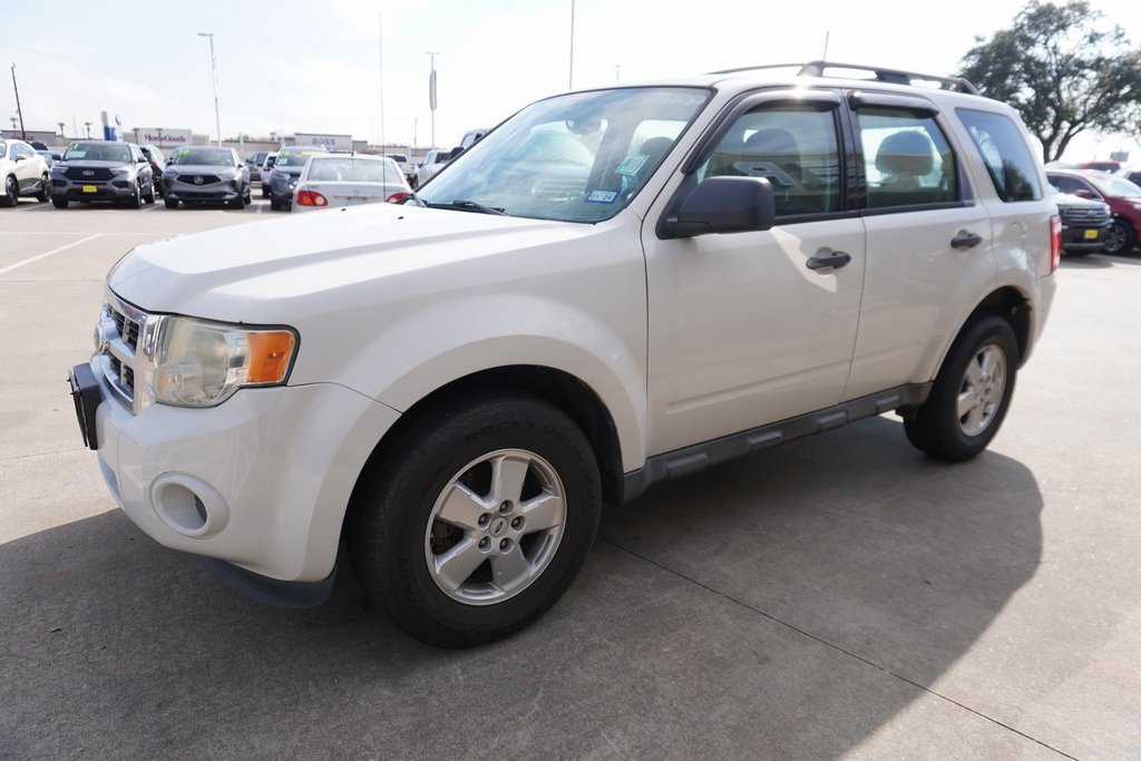 Used 2012 Ford Escape XLS image 3