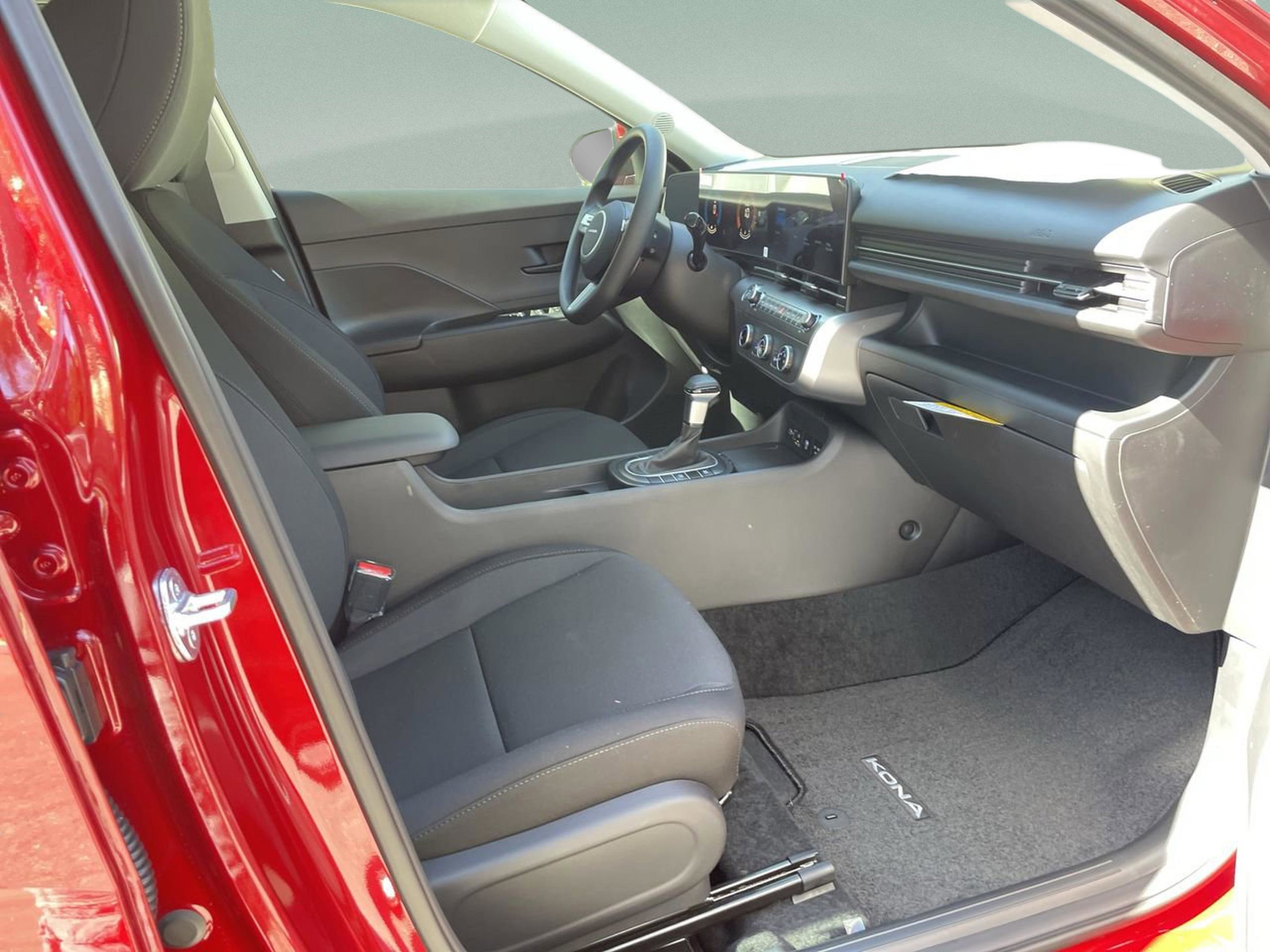 New 2026 Hyundai Kona SE image 19