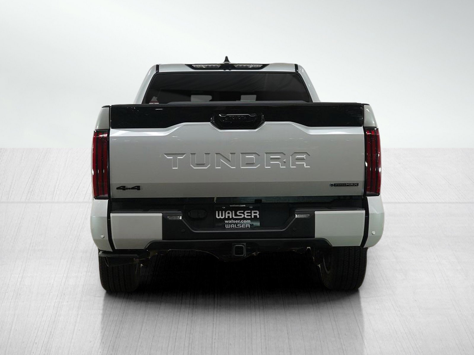 Used 2025 Toyota Tundra Platinum image 4