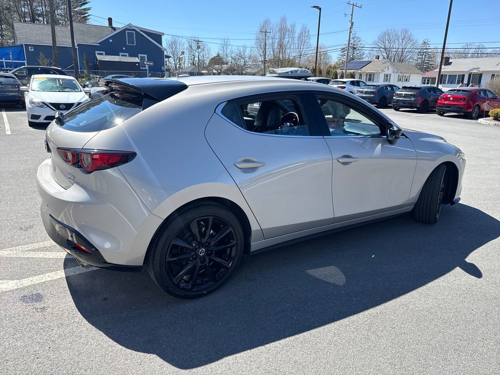 Used 2024 MAZDA MAZDA3 Hatchback w/Premium Plus Pkg image 5