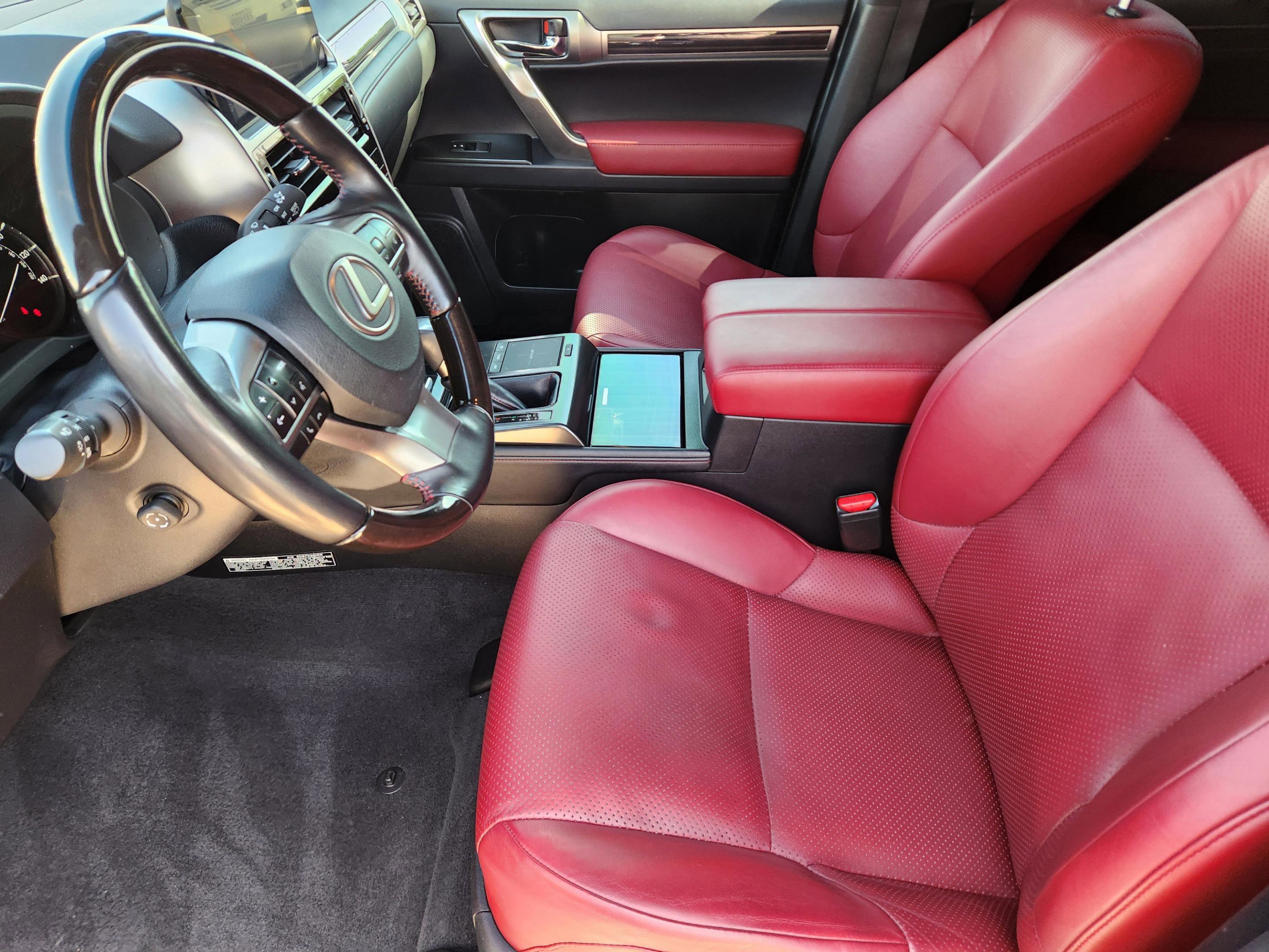 Used 2022 Lexus GX 460 Luxury w/ Off Road Package image 33