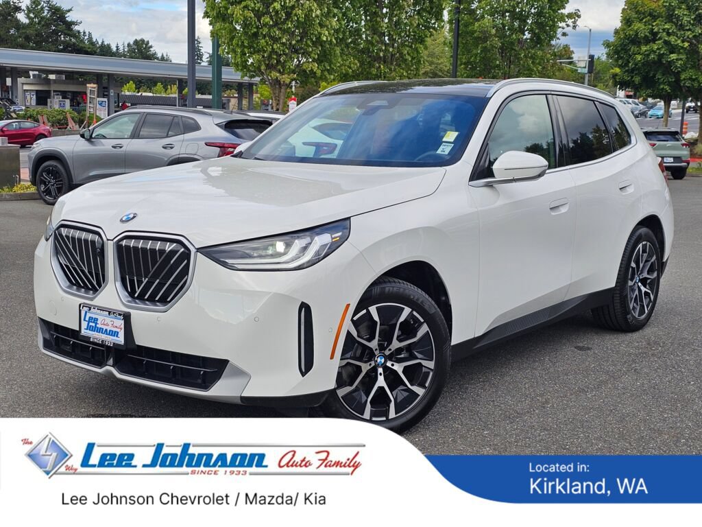 Used 2025 BMW X3 xDrive30i AWD/4WD image 1