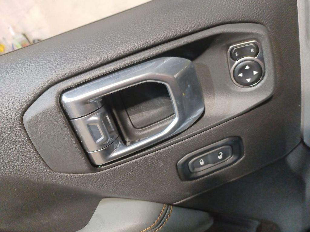 Used 2024 Jeep Gladiator Mojave image 15