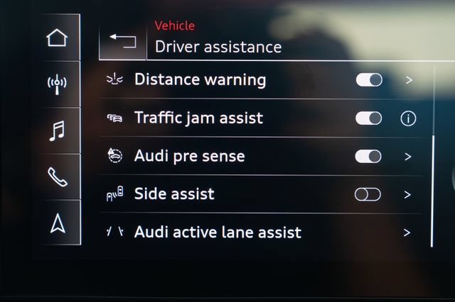 Used 2024 Audi Q5 2.0T Premium Plus w/ Premium Plus Package AWD/4WD image 19