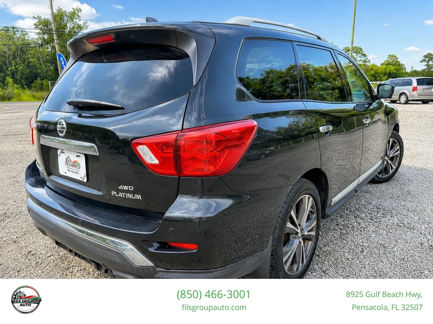 Used 2019 Nissan Pathfinder Platinum AWD/4WD image 5