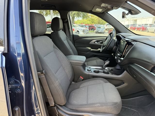 Used 2023 Chevrolet Traverse LT w/ Rear Camera Mirror Package AWD/4WD image 29