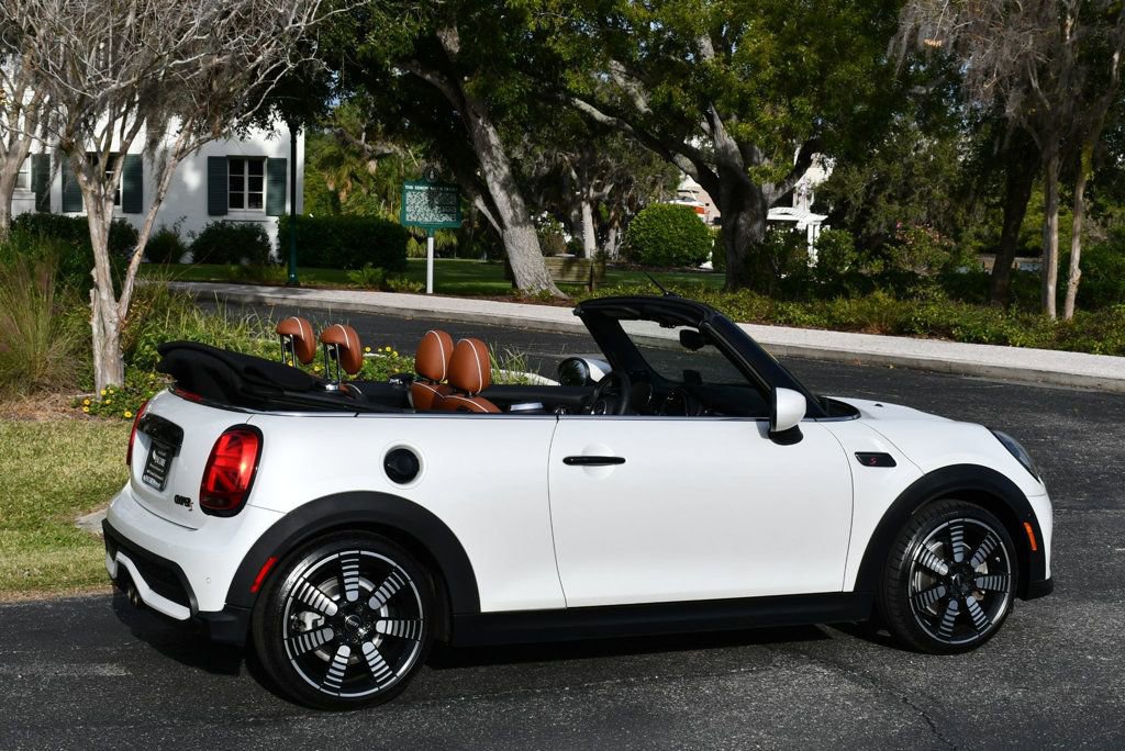 Used 2023 MINI Cooper S image 6