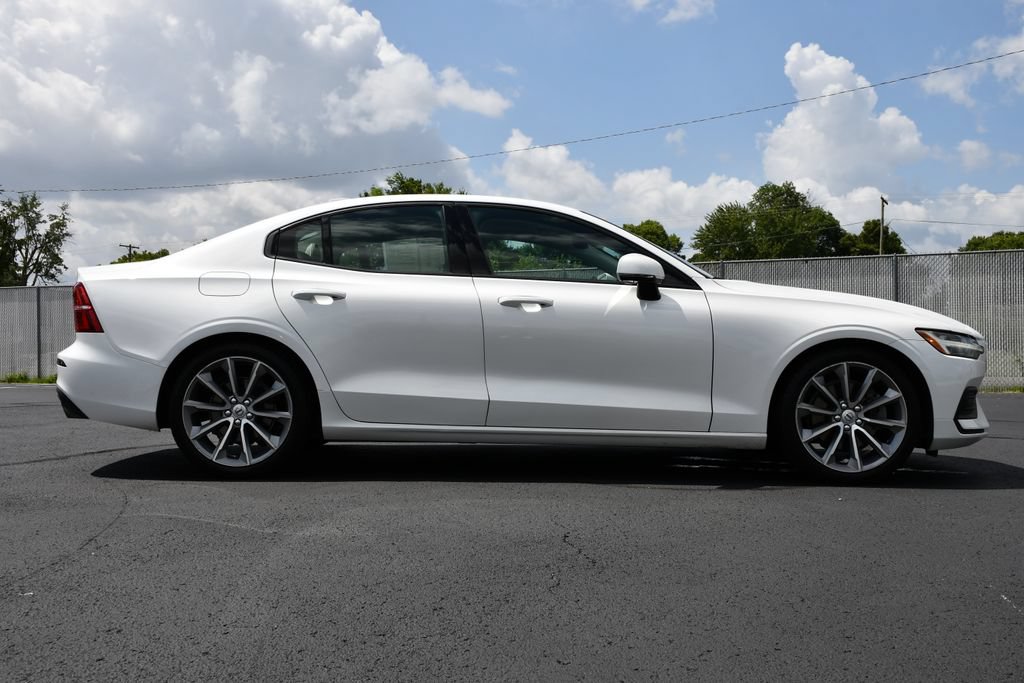 Used 2019 Volvo S60 T5 Momentum w/ Premium Package FWD image 8