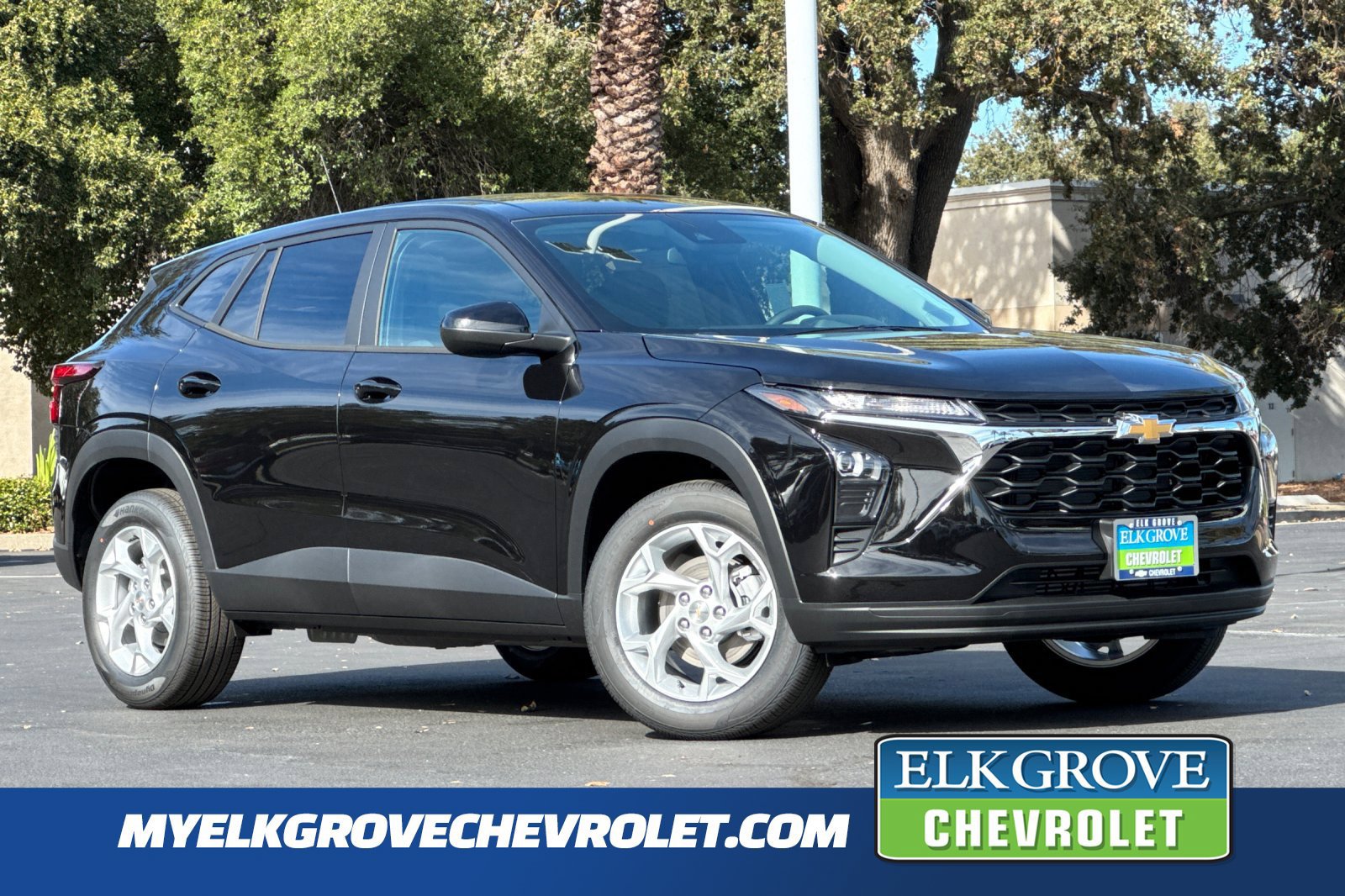 New 2026 Chevrolet Trax LS w/ LS Convenience Package FWD image 1