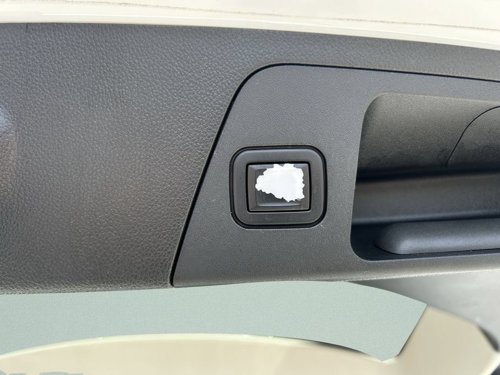 Used 2020 Buick Envision Premium AWD/4WD image 16