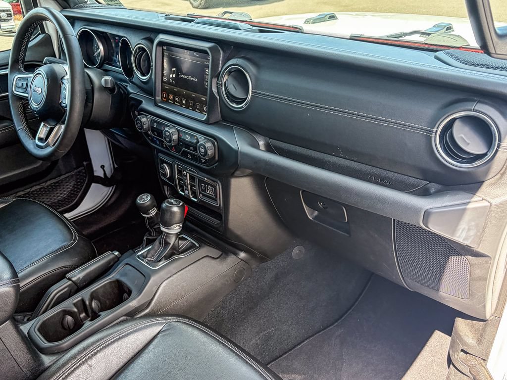Used 2023 Jeep Wrangler Unlimited Sahara AWD/4WD image 37