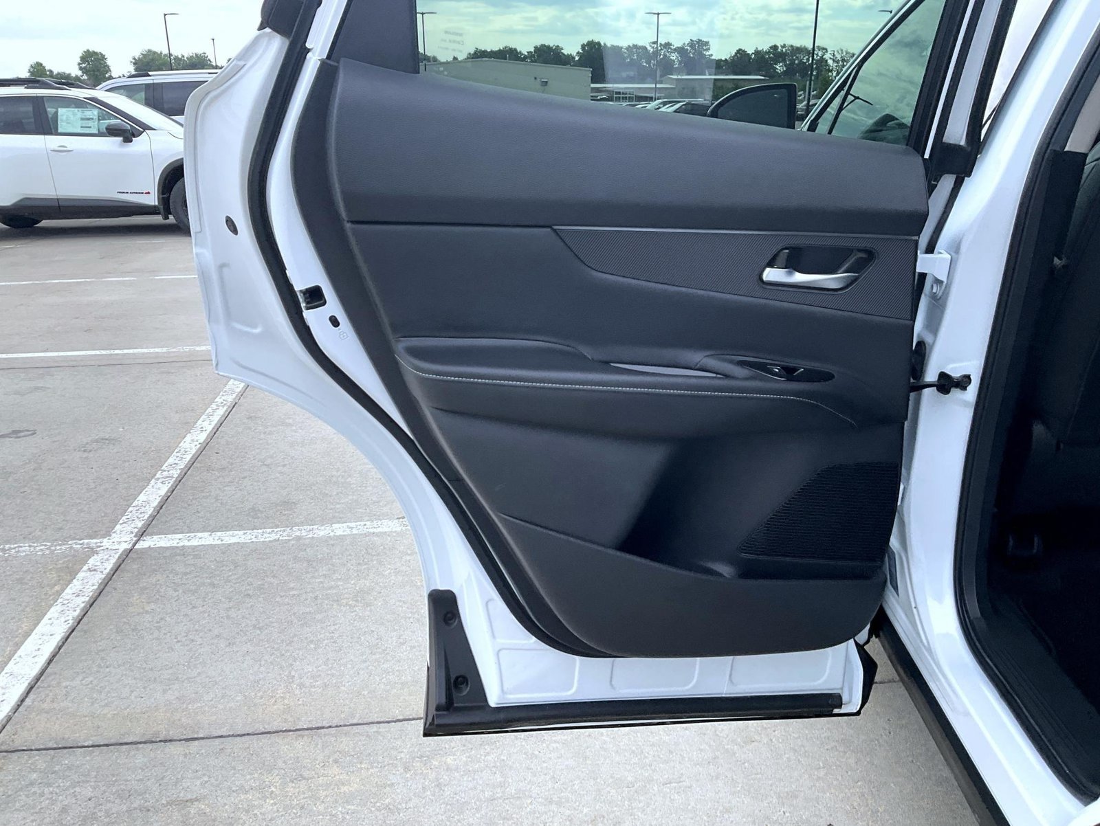 Certified 2025 Nissan Murano SV AWD/4WD image 19
