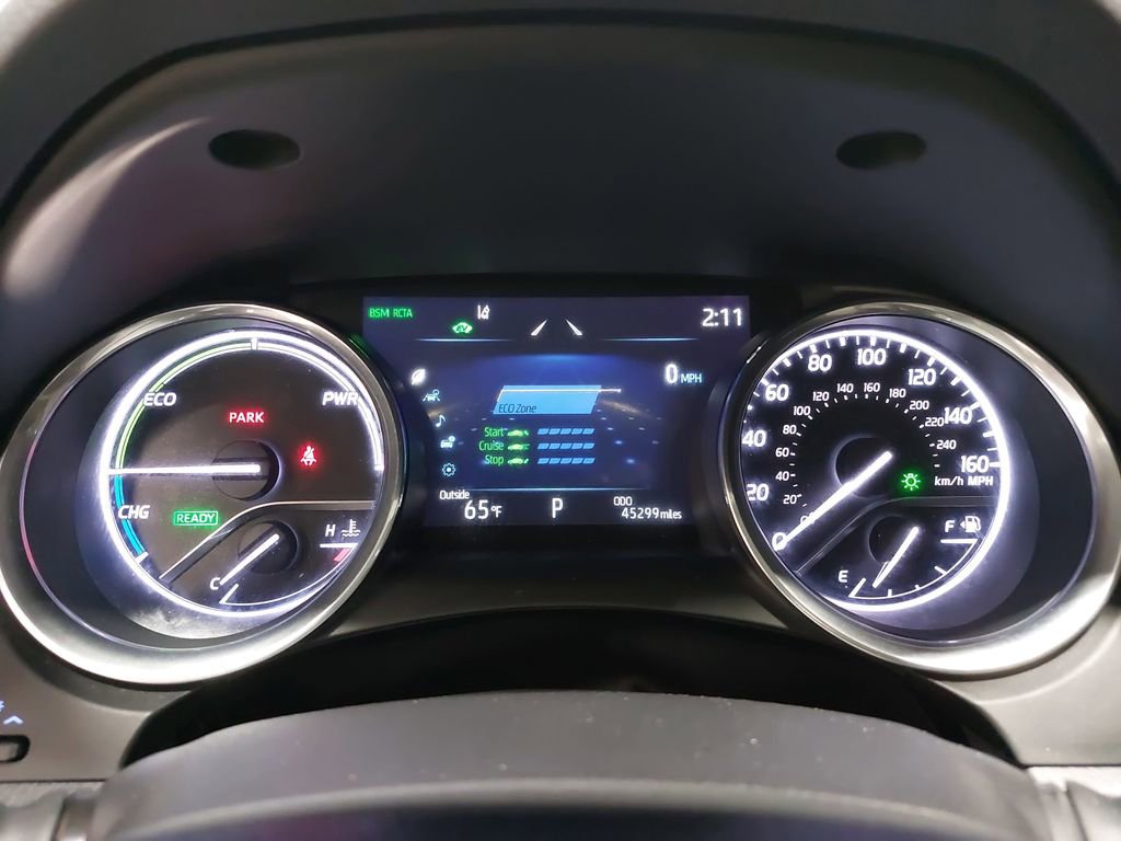 Used 2019 Toyota Camry XLE image 18