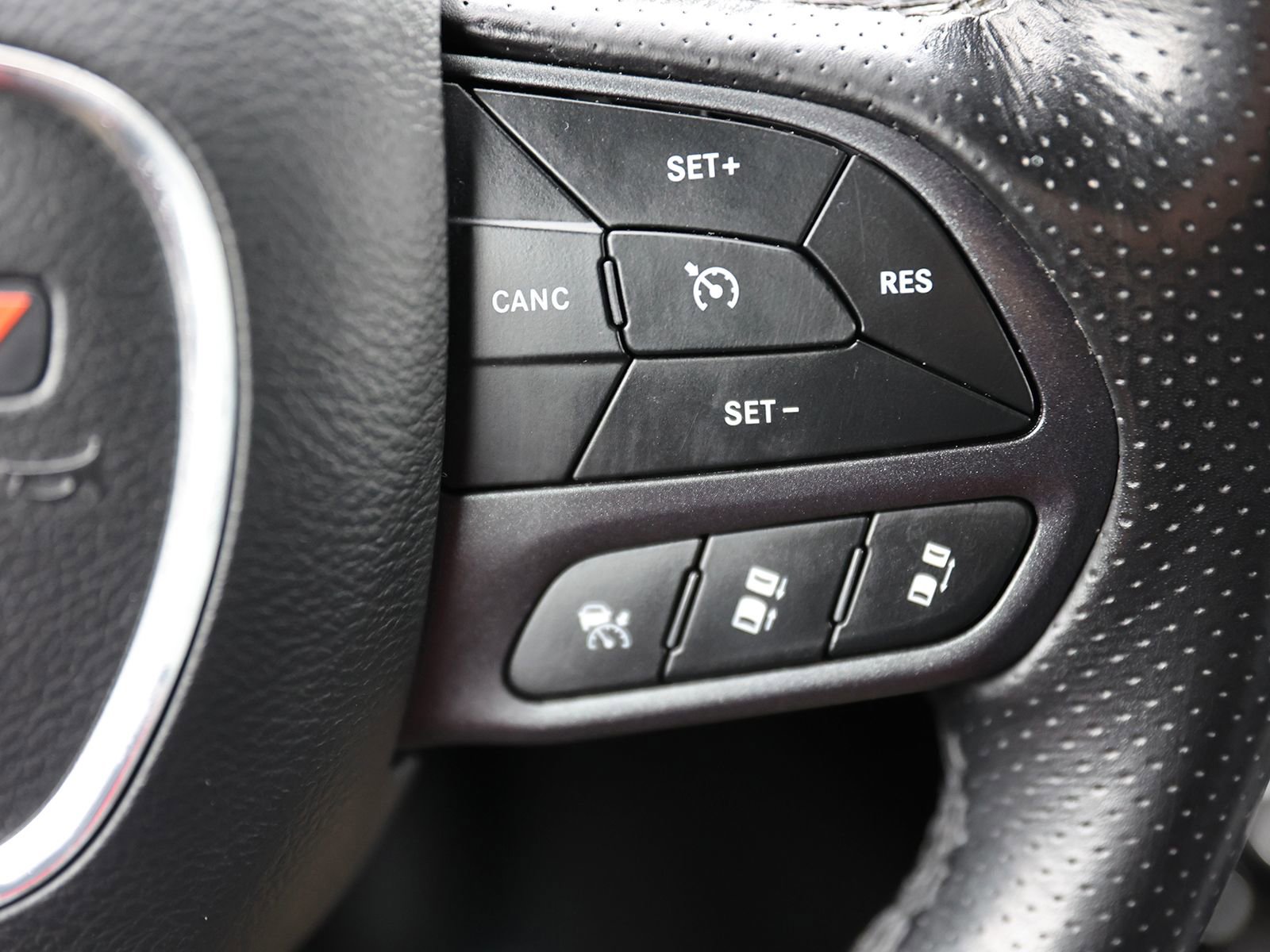 Used 2022 Dodge Durango GT image 40