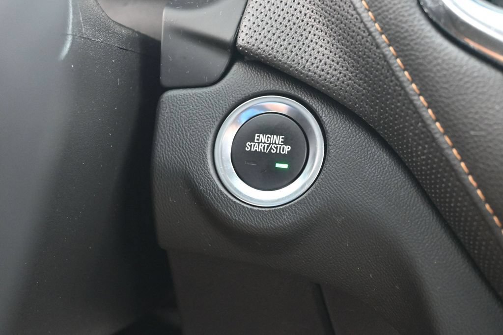 Used 2022 Chevrolet Equinox Premier FWD image 27