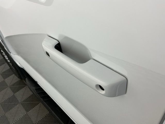 Certified 2025 Ford F350 Lariat w/ FX4 Off-Road Package image 14