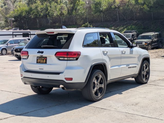 Used 2019 Jeep Grand Cherokee Laredo image 5