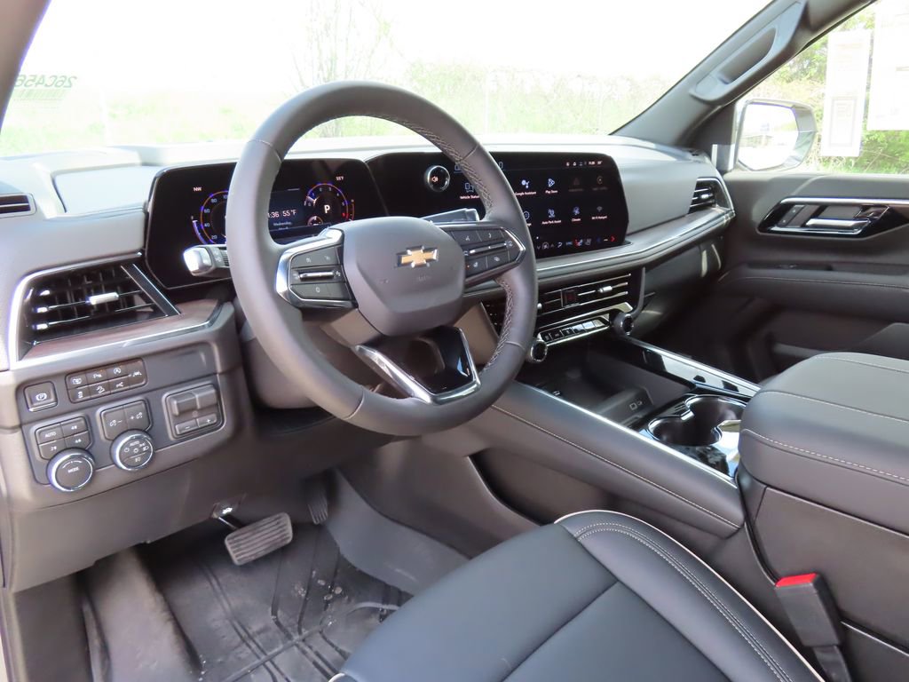 New 2026 Chevrolet Tahoe Premier w/ Sun And Tow Package AWD/4WD image 23