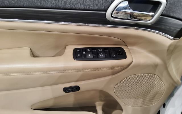 Used 2019 Jeep Grand Cherokee Limited RWD image 22