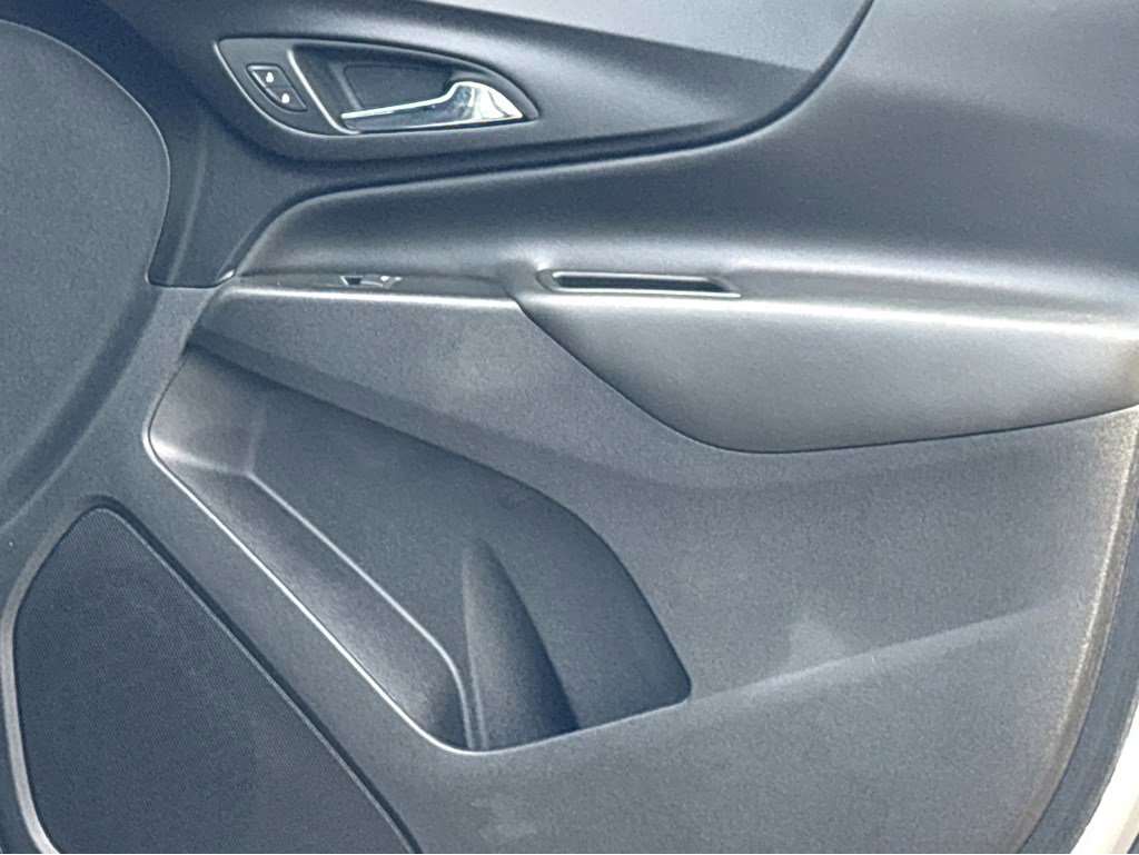 Used 2024 Chevrolet Equinox LT image 14