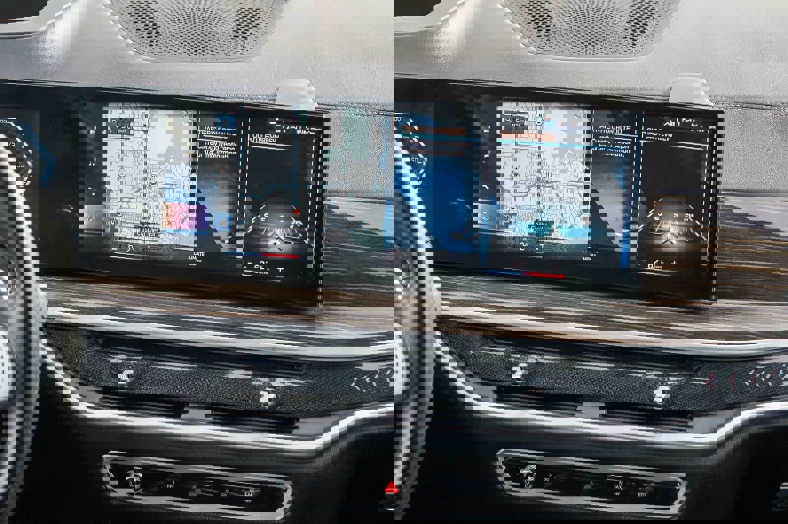 Used 2023 BMW X7 xDrive40i image 13