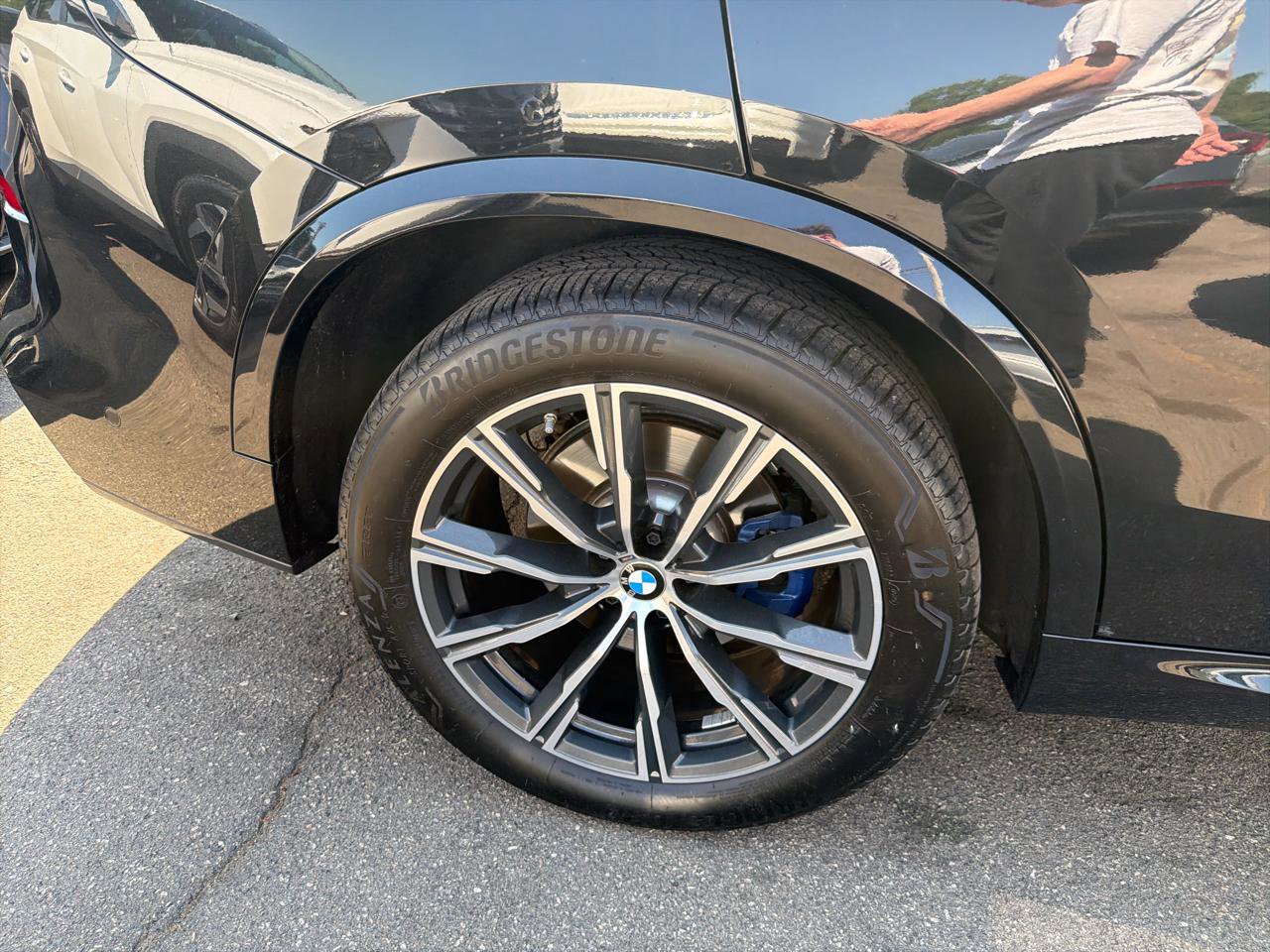 Used 2026 BMW X5 xDrive40i w/ M Sport Package AWD/4WD image 5