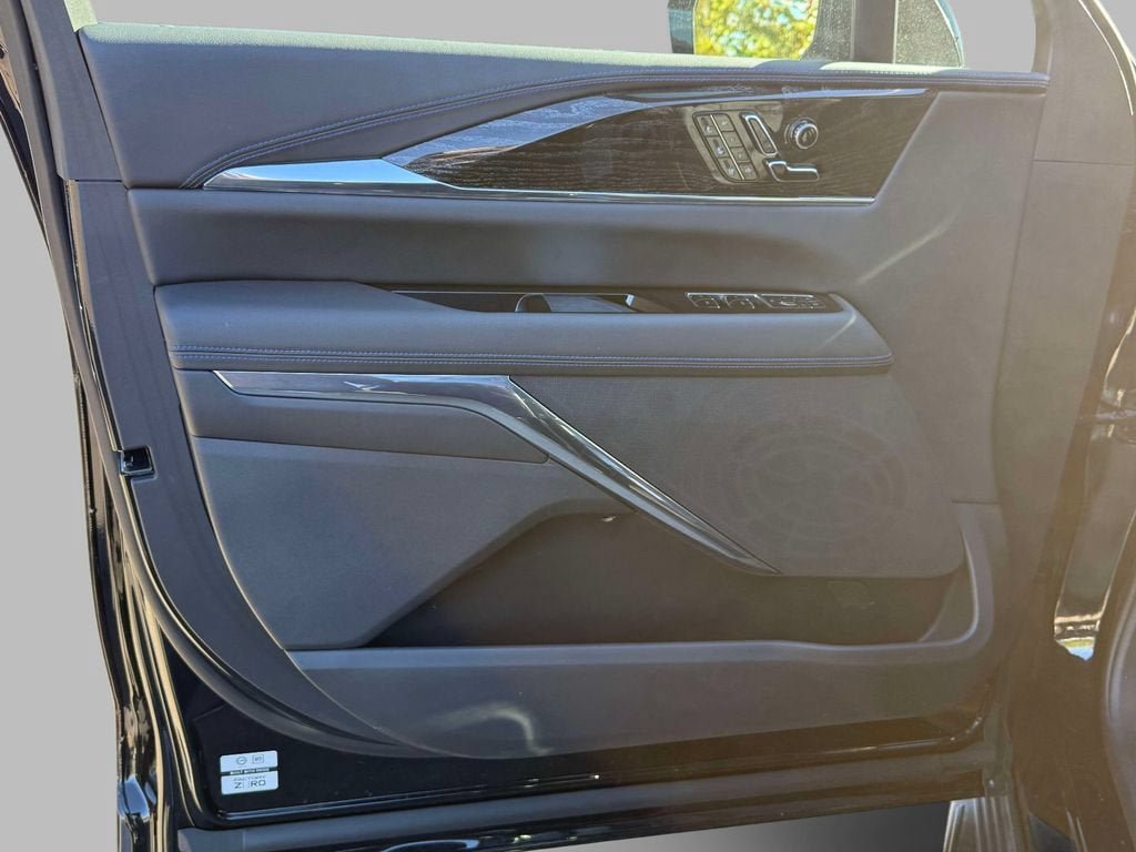 New 2025 Cadillac Escalade IQ Luxury 1 AWD/4WD image 14