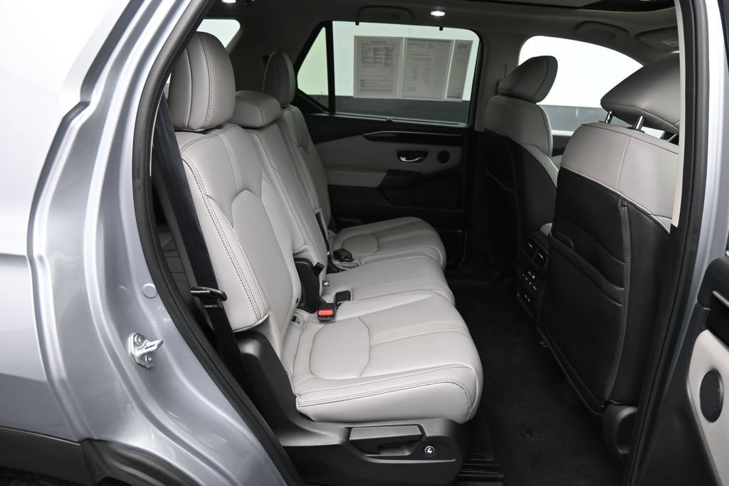 Certified 2023 Honda Pilot Touring image 30