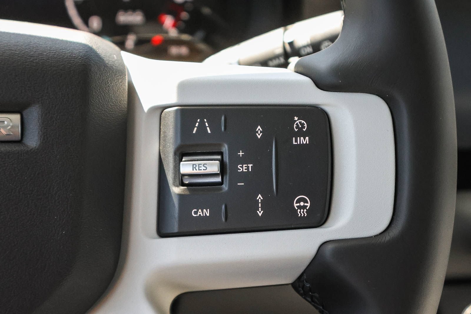 New 2026 Land Rover Defender 110 S AWD/4WD image 33